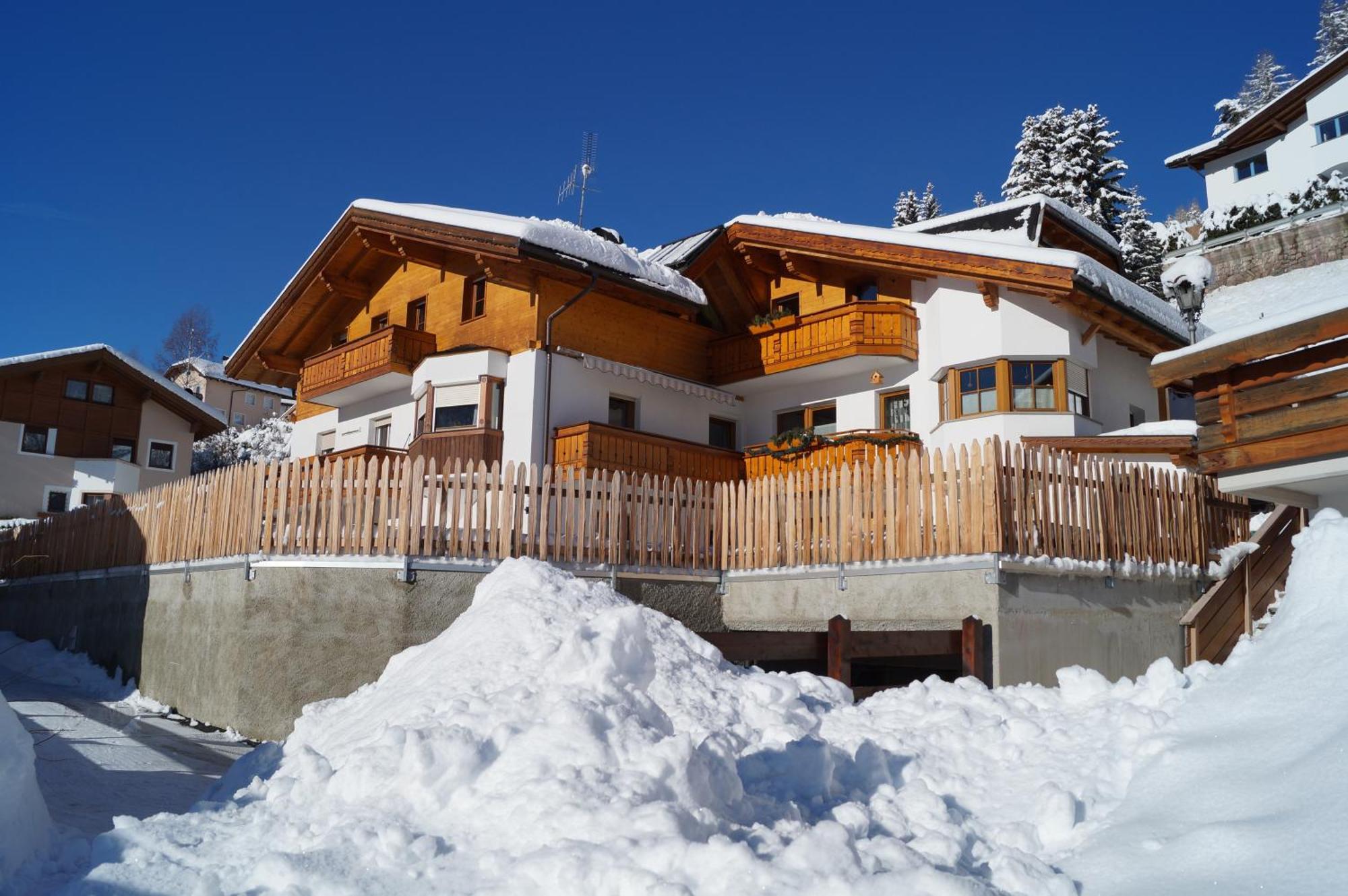 Apartments Salieta Santa Cristina Val Gardena Ngoại thất bức ảnh